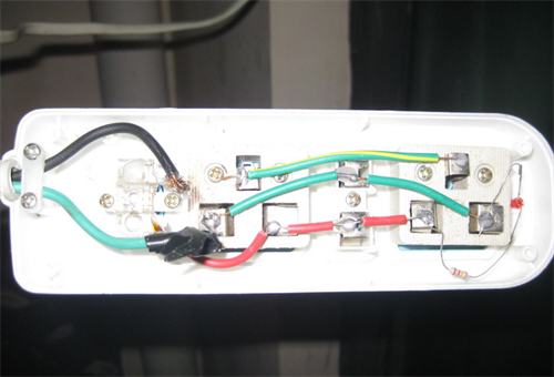 插板接电线正确接法是什么