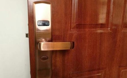 为什么防盗门锁突然打不开了？